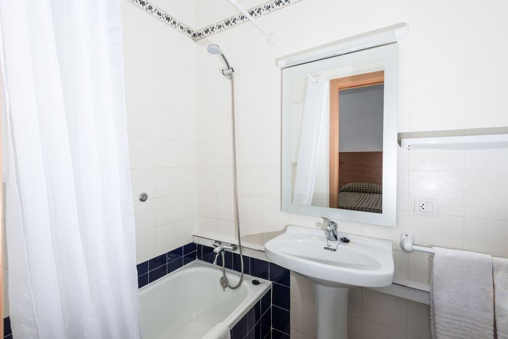 Hotel Madrid Ciutadella  Εξωτερικό φωτογραφία
