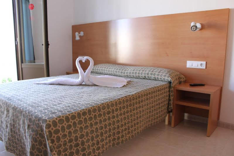 Hotel Madrid Ciutadella  Εξωτερικό φωτογραφία